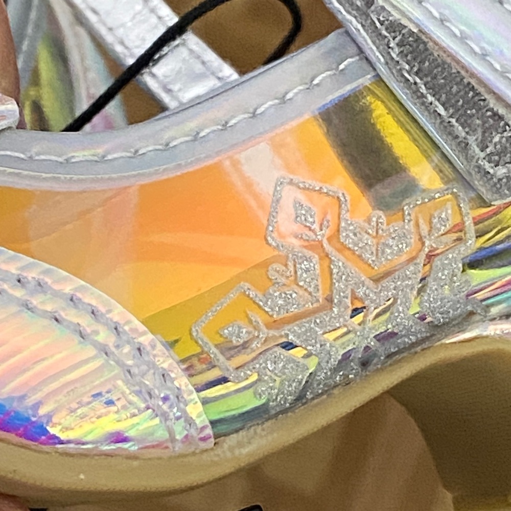 Disney Frozen Iridescent Dress Shoes - Picture 9 of 11